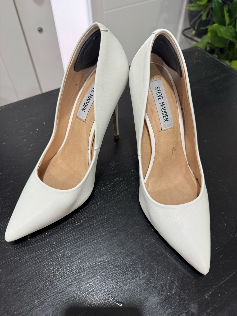 Steve Madden White Pointed Toe High Heel Pumps